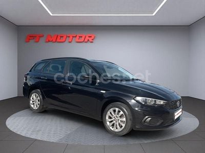 Negro Usado 2019 Fiat Tipo Lounge Familiar | 8999 € (Precio justo)