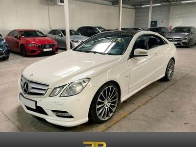 Usado Mercedes E220 170 CV (125 kW) 2012 Blanco Coupe