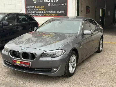 Usado BMW 520 Comfort Edition 184 CV (135 kW) 2009 Gris / plata Berlina