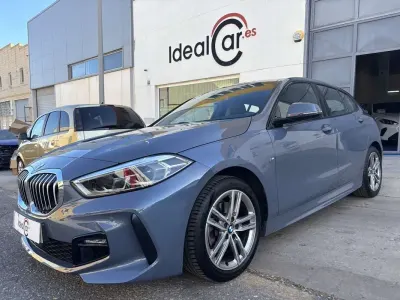 Usado BMW 118 M Sport 136 CV (100 kW) 2022 Gris Utilitario