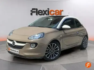 Usado Opel Adam Glam 100 CV (73 kW) 2017 Marrón Utilitario