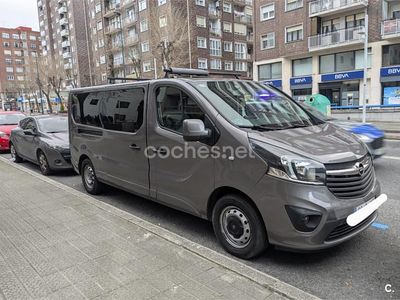 Usado Opel Vivaro 120 CV (88 kW) 2017 Gris / plata Monovolumen