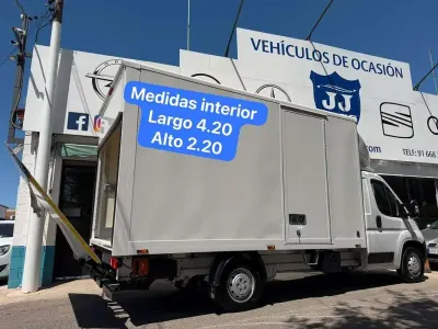 Usado Citroën Jumper 165 CV (121 kW) 2023 Blanco Monovolumen