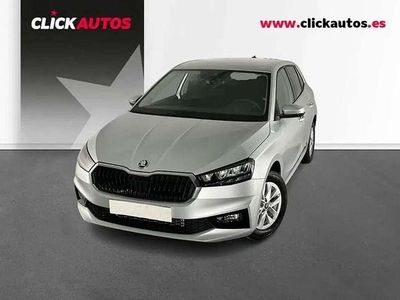 Usado Skoda Fabia Selection 116 CV (85 kW) 2025 Plateado Utilitario