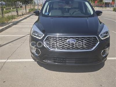 Usado Ford Kuga Vignale 150 CV (110 kW) 2017 Negro SUV