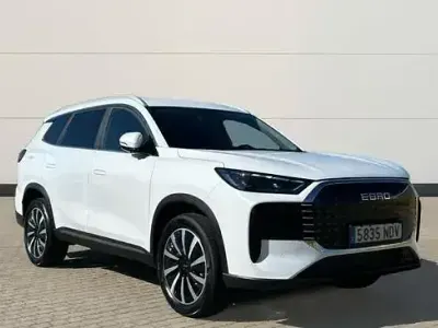 Usado Ebro s800 Luxury 279 CV (205 kW) 2025 Blanco SUV