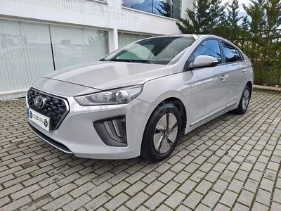 Usado Hyundai Ioniq 141 CV (103 kW) 2021 Gris / plata Utilitario