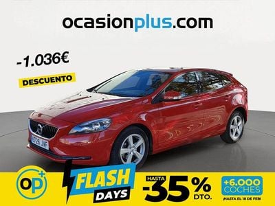 Usado Volvo V40 Kinetic 120 CV (88 kW) 2016 Rojo Utilitario