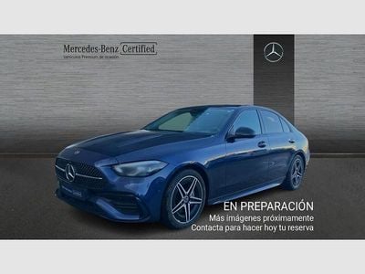 Azul Usado 2025 Mercedes C220 AMG line Berlina | 46.990 € (Buen precio)
