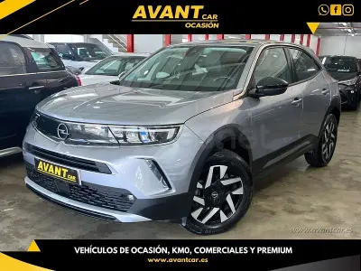 Usado Opel Mokka Business Elegance 100 CV (73 kW) 2022 Gris / plata SUV