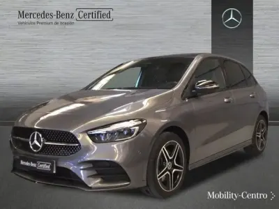 Usado Mercedes B250 AMG line 217 CV (159 kW) 2023 Mountaingrau  met. Monovolumen