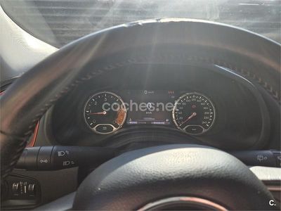 Käytetty Jeep Renegade Sport 120 HP (88 kW) 2015 Oranssi Katumaasturi