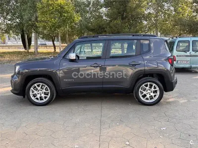 Usado Jeep Renegade 190 CV (139 kW) 2023 Gris / plata SUV