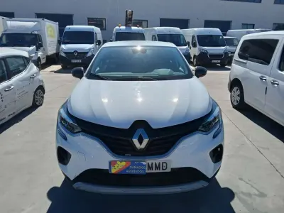 Usado Renault Captur Equilibre 101 CV (74 kW) 2023 Blanco SUV