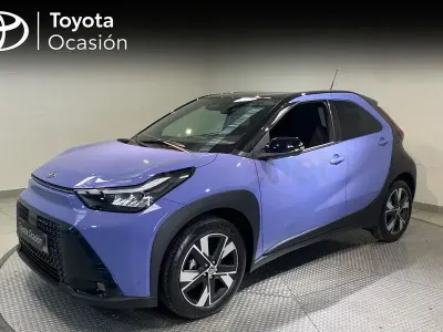Nuevo Toyota Aygo X 116 CV (85 kW) 2026 Violeta / lila SUV