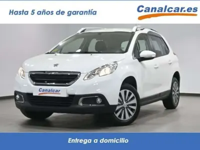 Usado Peugeot 2008 Active 92 CV (67 kW) 2015 Blanco SUV