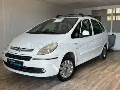 Usado Citroën Xsara Picasso Exclusive 92 CV (67 kW) 2011 Blanco Monovolumen