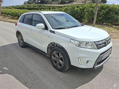 Usado Suzuki Vitara 120 CV (88 kW) 2017 Blanco SUV