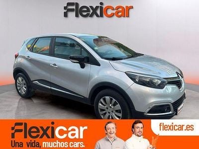 Usado Renault Captur Intens 90 CV (66 kW) 2016 Gris SUV