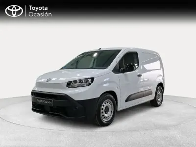 Używany Toyota Proace City City 100 kW (136 KM) 2025 Biały Minivan