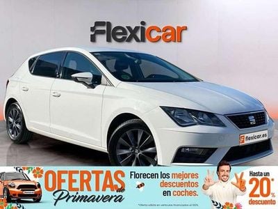 Usado Seat Leon ST Style 131 CV (96 kW) 2018 Blanco Familiar