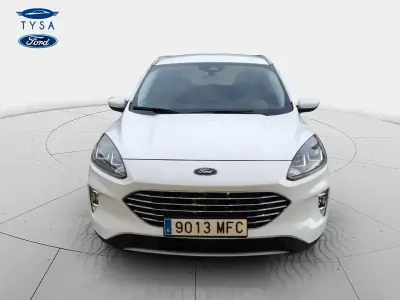Usado Ford Kuga Titanium 190 HP (139 kW) 2023 Branco SUV