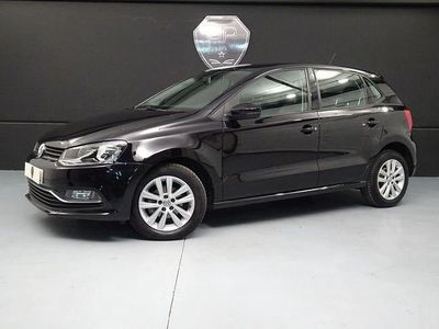 Usado VW Polo Advance 90 CV (66 kW) 2017 Negro Berlina