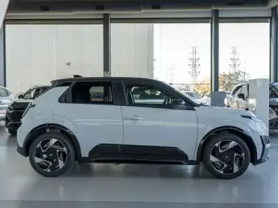 Usado Nissan Micra N-Connecta 89 kW (122 CV) 2025 Blanco Utilitario
