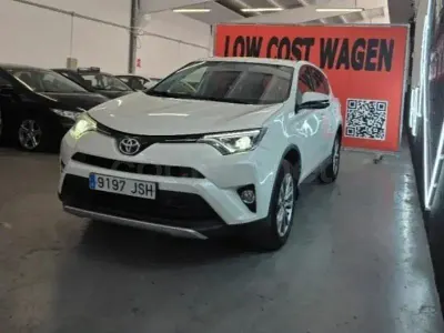 Usado Toyota RAV4 Advance 143 CV (105 kW) 2016 Blanco SUV