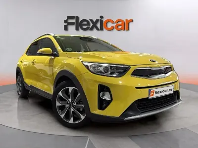 Usado Kia Stonic 120 CV (88 kW) 2018 Amarillo SUV