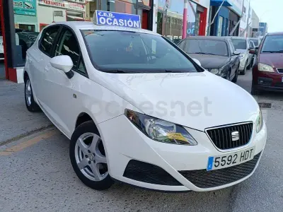 Usado Seat Ibiza Style 85 CV (62 kW) 2011 Blanco Berlina