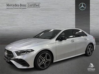 Usado Mercedes A180 136 HP (100 kW) 2025 Cinzento Sedan