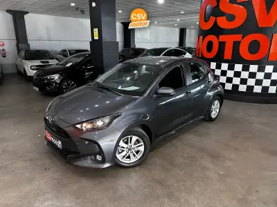 Usado Mazda 2 Center-Line 116 CV (85 kW) 2023 Gris Utilitario