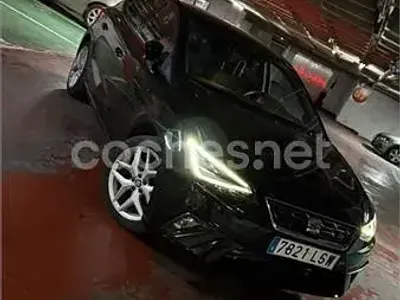 Usado Seat Ibiza FR 90 CV (66 kW) 2021 Negro Utilitario