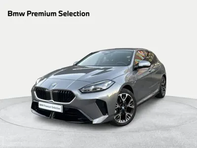 Usado BMW 118 Comfort Edition 150 CV (110 kW) 2025 Gris Utilitario
