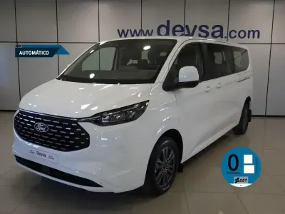 Usado Ford Tourneo Titanium 232 CV (170 kW) 2024 Blanco Monovolumen