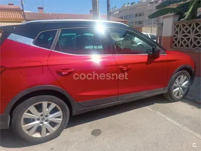 Usado Seat Arona Xperience 110 CV (80 kW) 2022 Rojo SUV