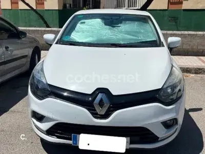 Usado Renault Clio IV LIMITED 90 CV (66 kW) 2018 Blanco Berlina