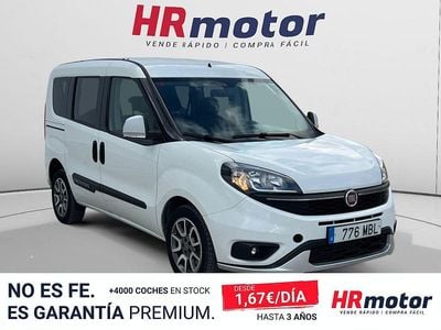 Usado Fiat Doblò Trekking 120 CV (88 kW) 2022 Blanco Monovolumen