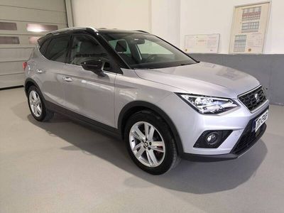 Usado Seat Arona Ecomotive 115 CV (84 kW) 2020 Gris SUV