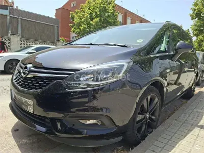 Usado Opel Zafira Excellence 134 CV (98 kW) 2017 Negro Monovolumen