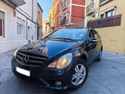 Usado Mercedes R320 190 CV (139 kW) 2009 Azul Monovolumen