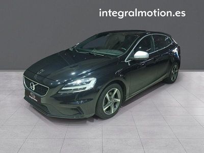 Usado Volvo V40 R-Design Momentum 119 CV (87 kW) 2017 Negro Berlina