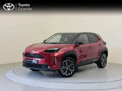 Używany Toyota Yaris Cross Style 116 KM (85 kW) 2022 Czerwony SUV