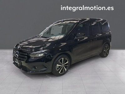 Nuevo Mercedes T180 115 CV (84 kW) 2025 Negro Monovolumen