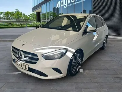 Usado Mercedes B200 150 CV (110 kW) 2022 Blanco Monovolumen
