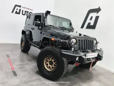 Usado Jeep Wrangler Sahara 200 CV (147 kW) 2018 Negro SUV