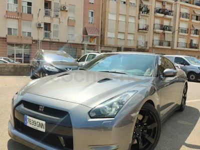 Usado Nissan GT-R Premium Edition 485 CV (356 kW) 2010 Gris / plata Coupe