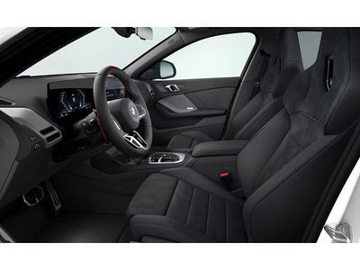 Usado BMW M135 Comfort Edition 300 CV (220 kW) 2025 Utilitario