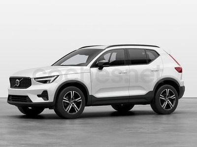 Blanco Usado 2025 Volvo XC40 Plus SUV | 37.500 €